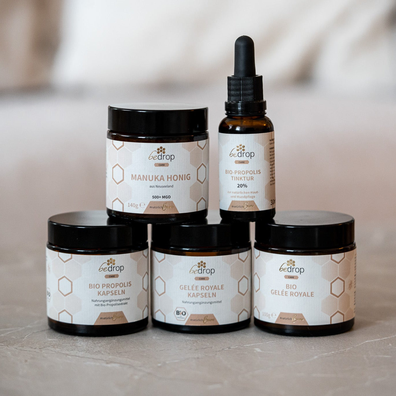 Das Allrounder-Set | Propolis Kapseln & 20% Tinktur + Gelée Royale Kapseln & pur/frisch + Manuka Honig