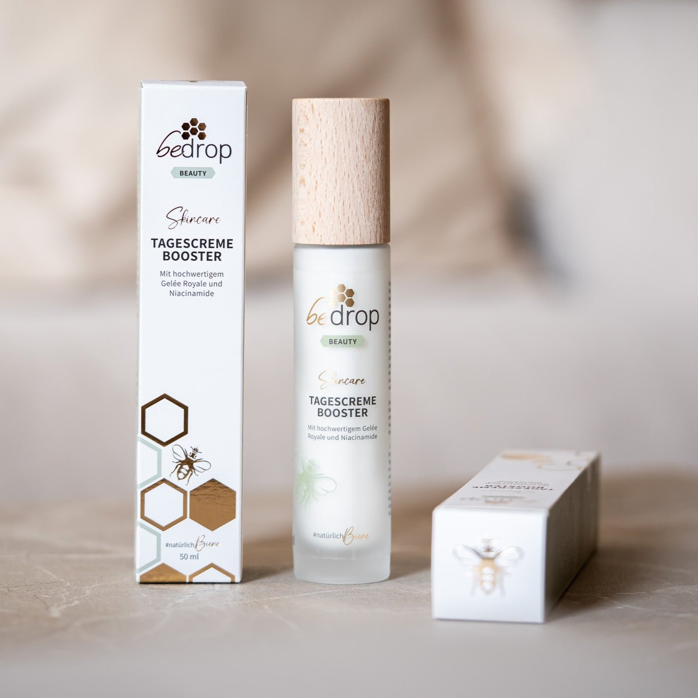 TAGESCREME BOOSTER / Gesichtscreme mit hochwertigem Gelée Royale und Niacinamide - 50ml